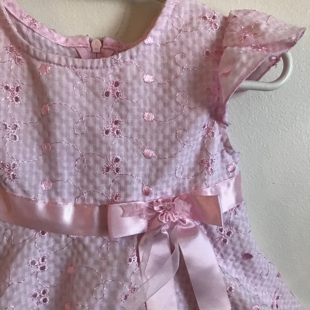 Rare Vintage 1980’s Pink Eyelet Bow Ruffle Dress